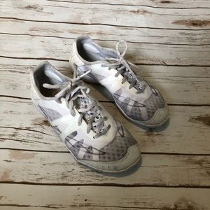 nfinity cheer shoes